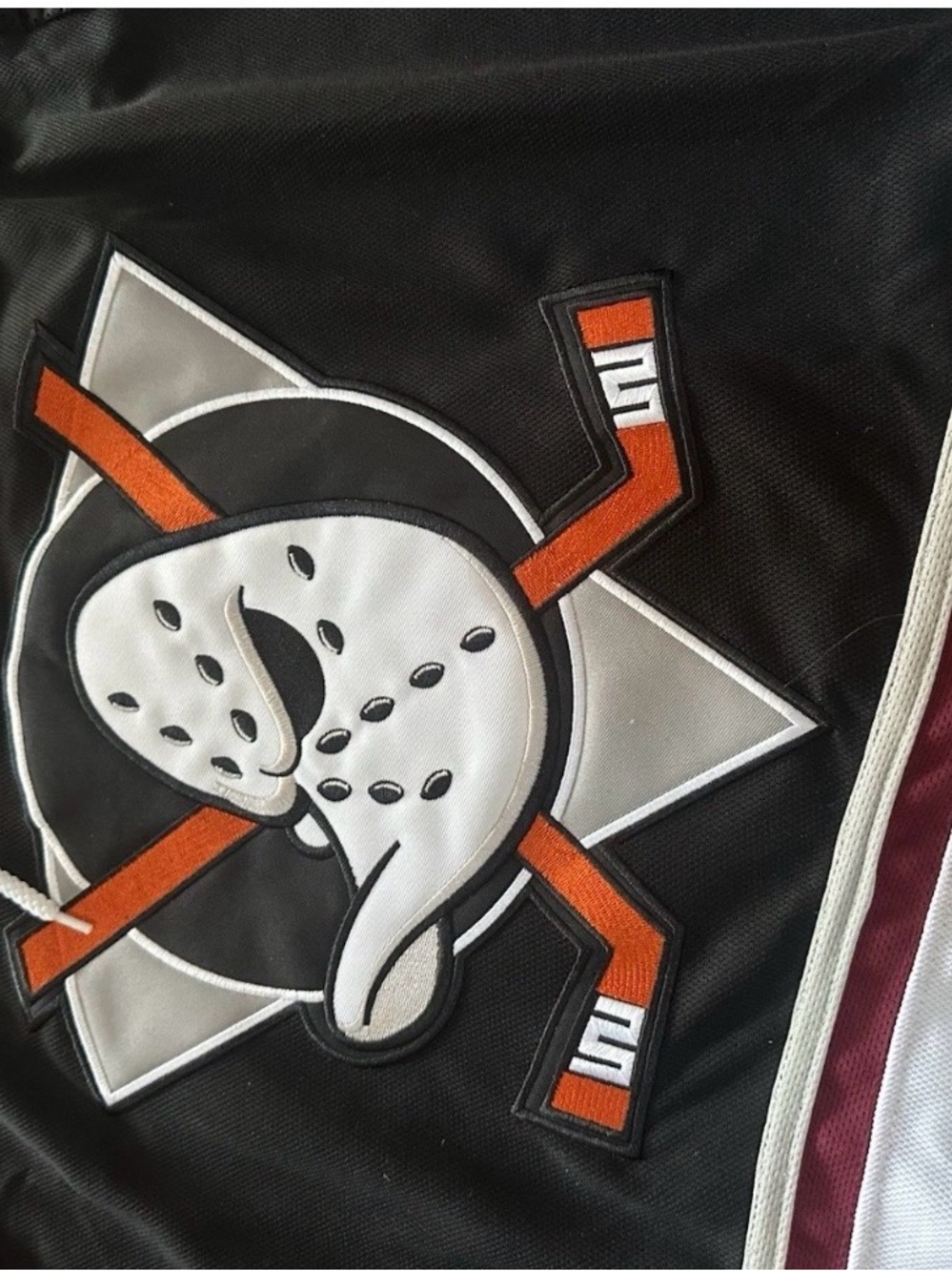 Anaheim Ducks 25th Anniversary
Authentic Mens NHL Jersey 46
Selanne Number 8 - Picture 5 of 13